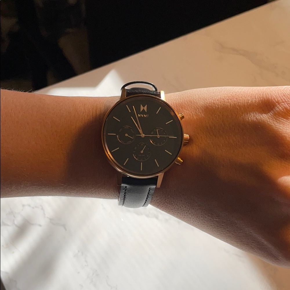 Women’s MVMT watch